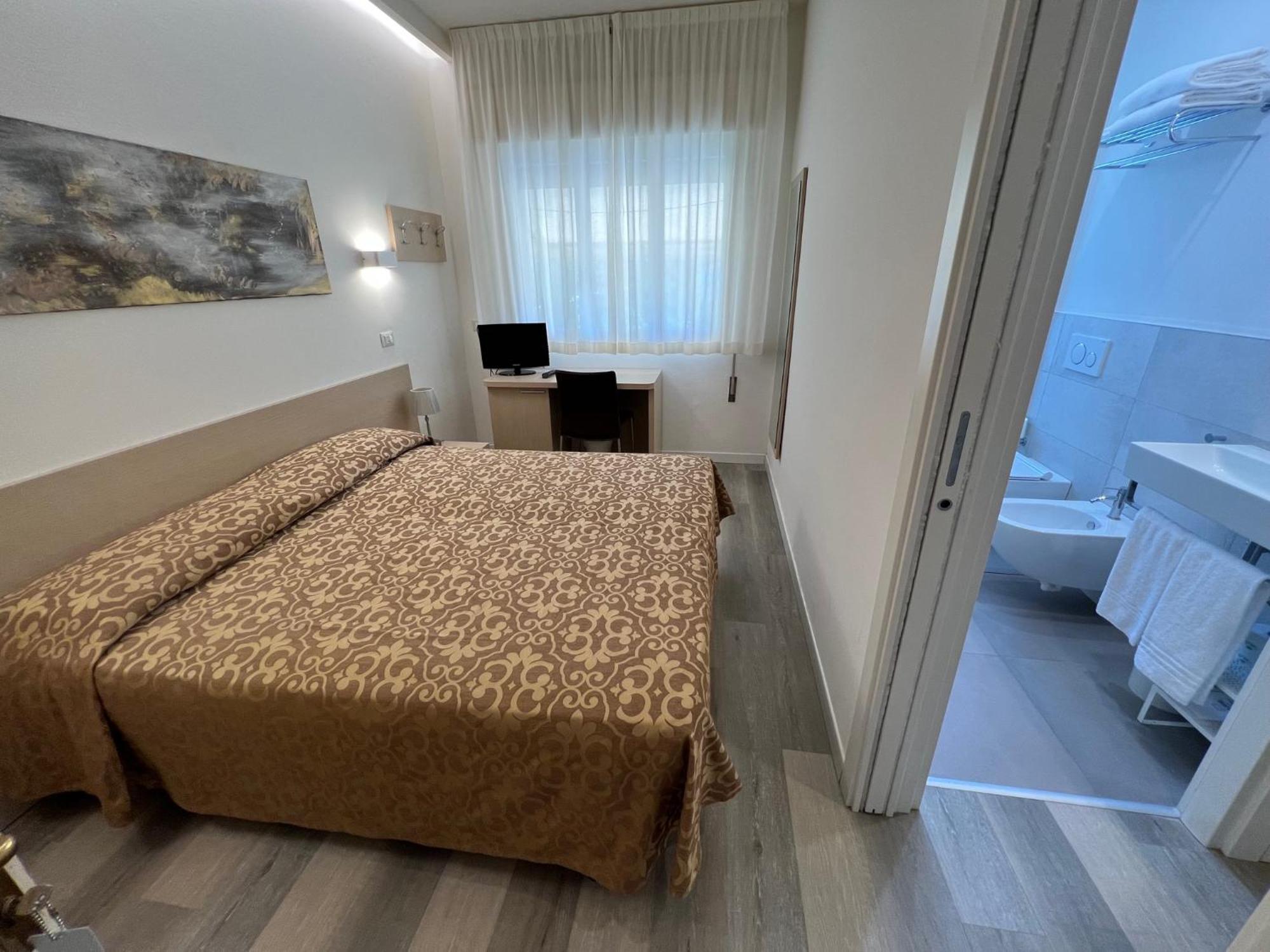 Hotel Castiglione Lignano Sabbiadoro Exterior photo