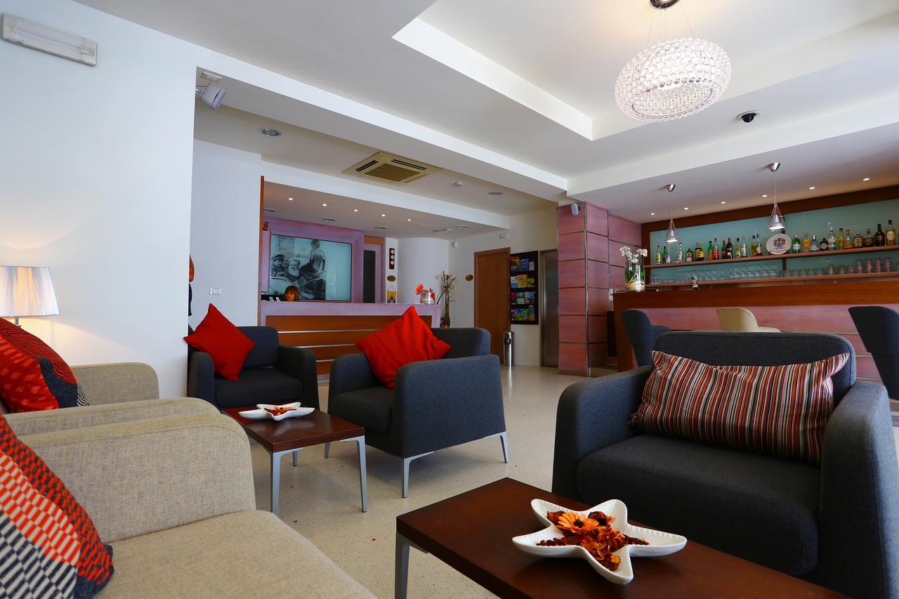 Hotel Castiglione Lignano Sabbiadoro Exterior photo