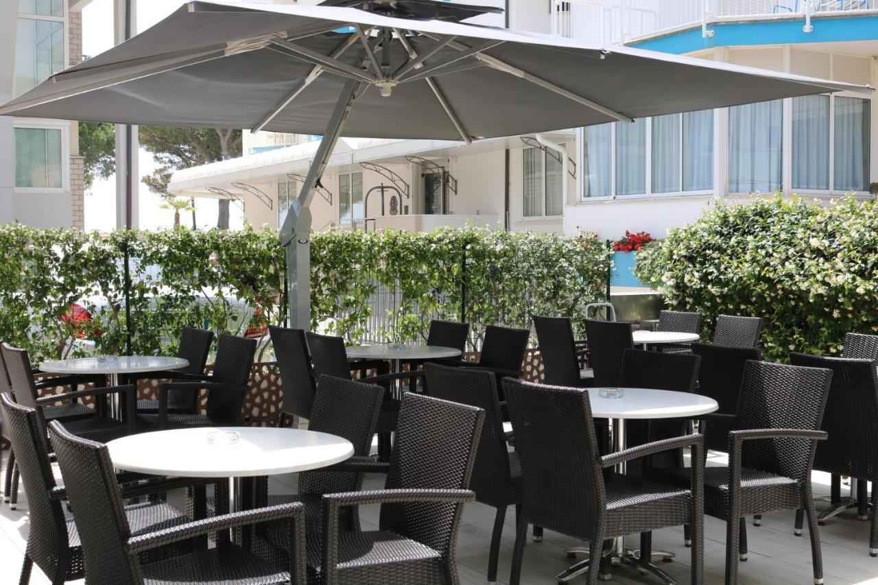 Hotel Castiglione Lignano Sabbiadoro Exterior photo
